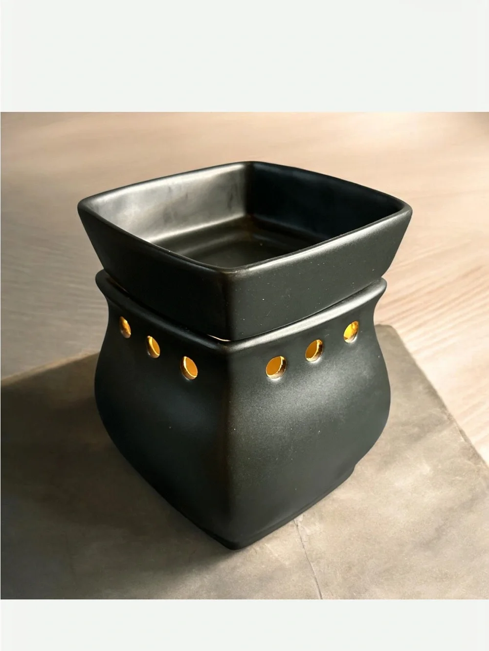 Scentsy black matte full size wax warmer